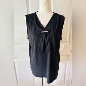 New 89th Madison top woman’s size xlarge black with bling shirt